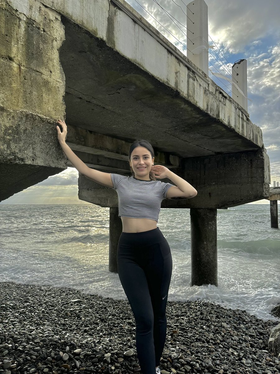 Tombak Seanslık Escort Bayan Oya