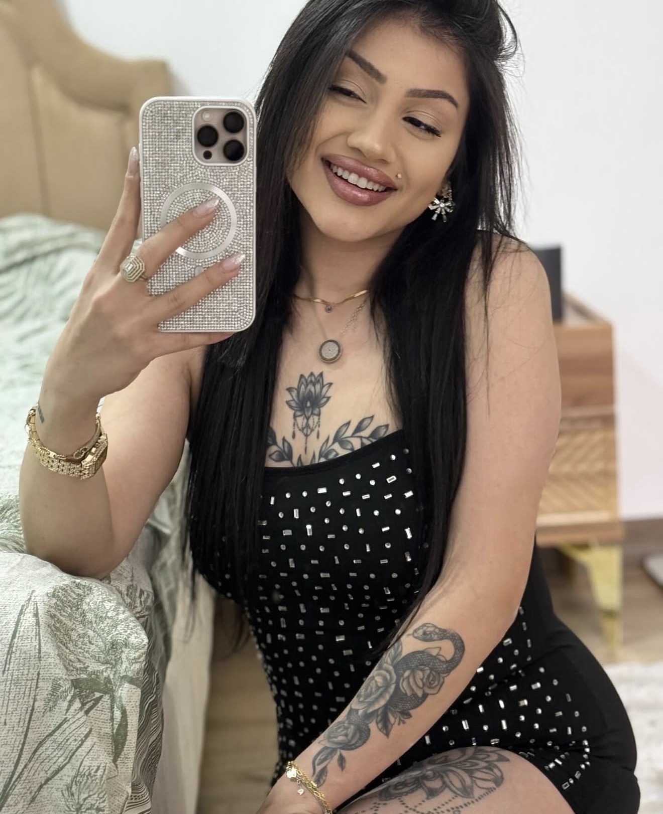 Küçükçamurlu İri Göğüslü Escort Bayan Eda