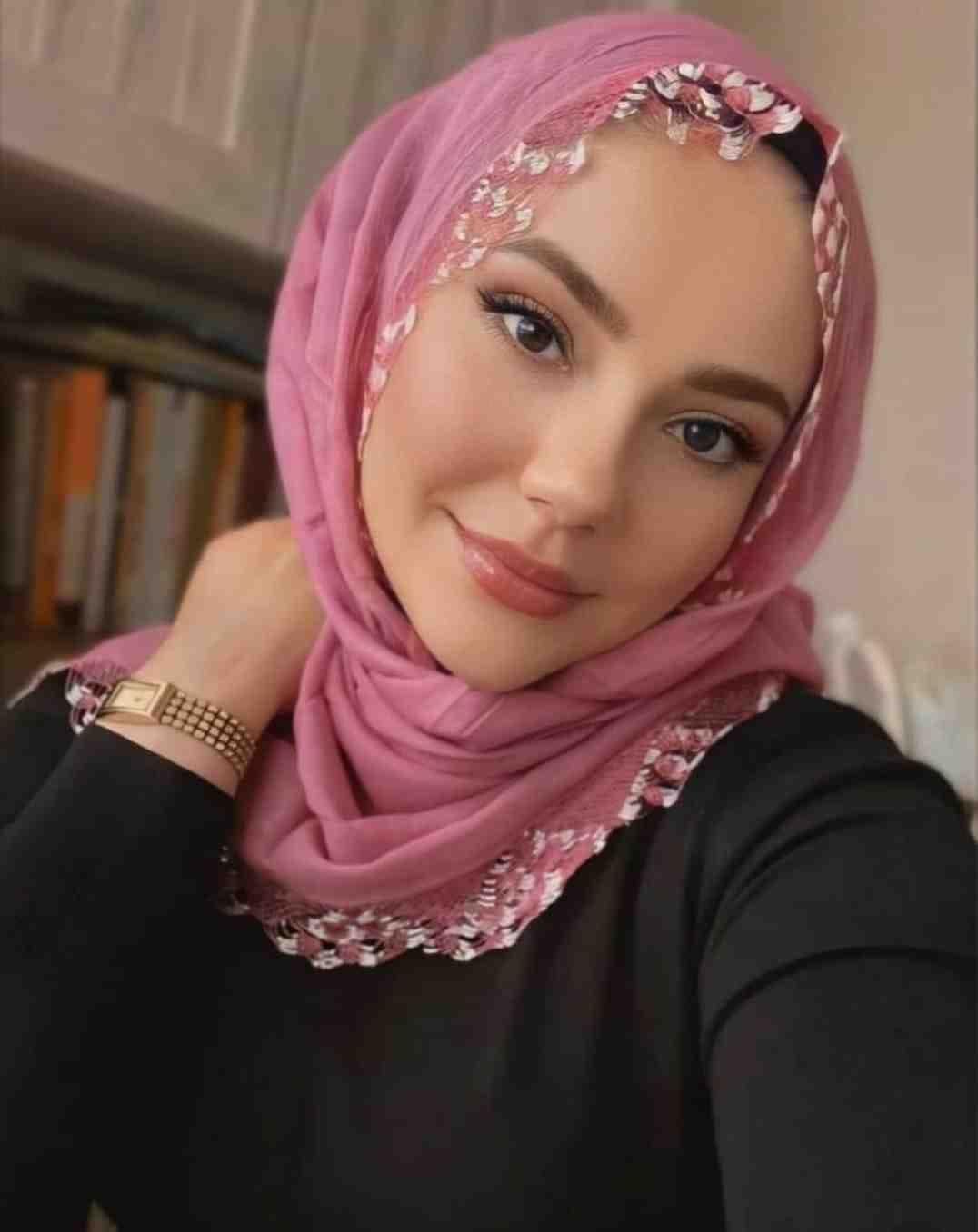 Kavşut Gecelik Görüşen Escort Bayan Aleyna