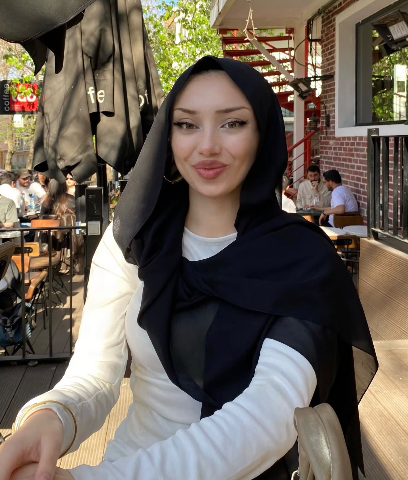 Bahçelievler Etkileyici Bayan Escort Belma
